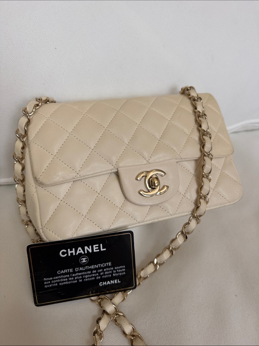 CHANEL White Mini Classic Flap Lambskin - Picture 2 of 16